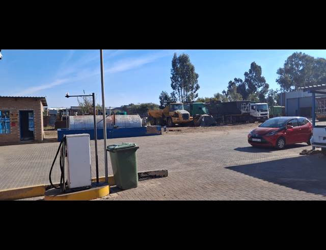 6,093M² BUILDING TO LET IN MOREHILL