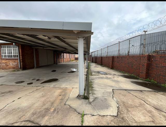 750M² WAREHOUSE TO LET IN NEW ERA