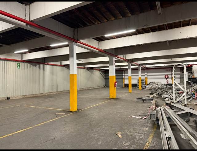 5,685M² WAREHOUSE TO LET IN MOBENI