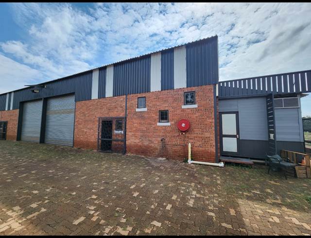 500M² WAREHOUSE TO LET IN ROSSLYN INDUSTRIAL