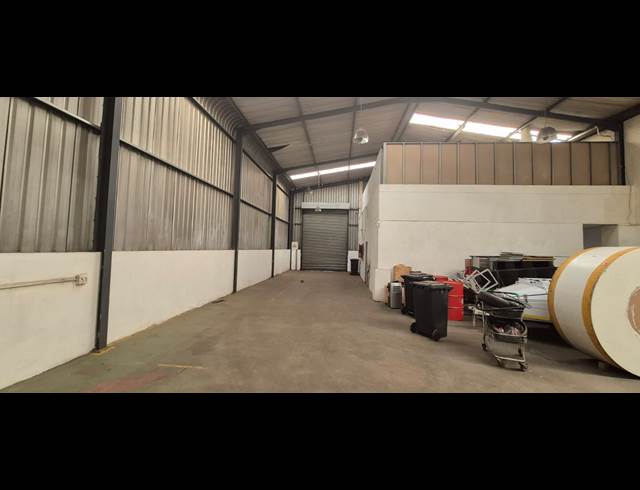 349M² WAREHOUSE TO LET IN ANDERBOLT