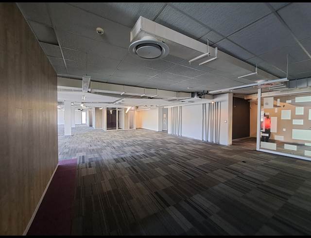 1,182M² OFFICE TO LET IN ILLOVO