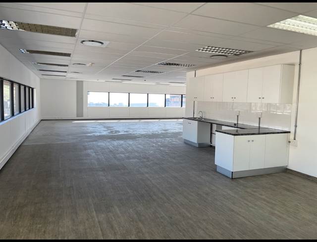 956M² OFFICE TO LET IN CAPE TOWN CITY CENTRE