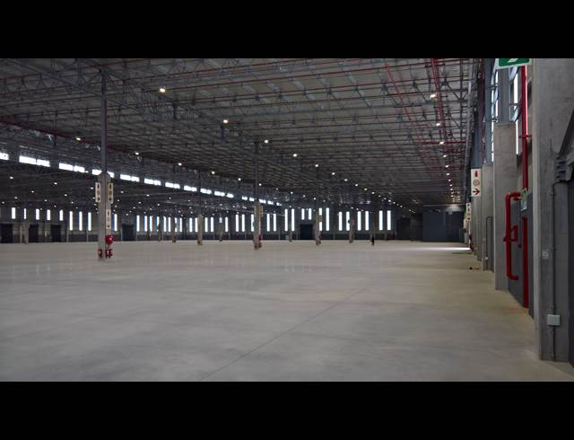 22,455M² WAREHOUSE TO LET IN ESSELEN PARK