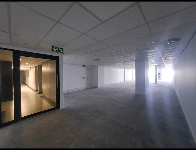 1,060M² OFFICE TO LET IN ILLOVO