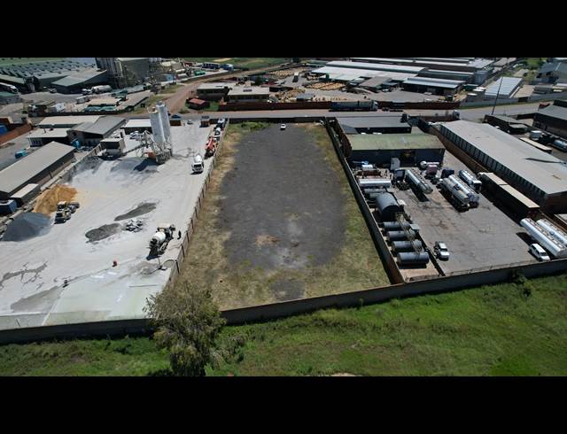 4,289M² INDUSTRIAL YARD TO LET IN ALRODE