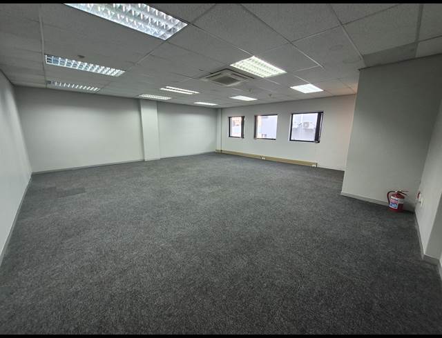 80M² OFFICE TO LET IN WOODMEAD