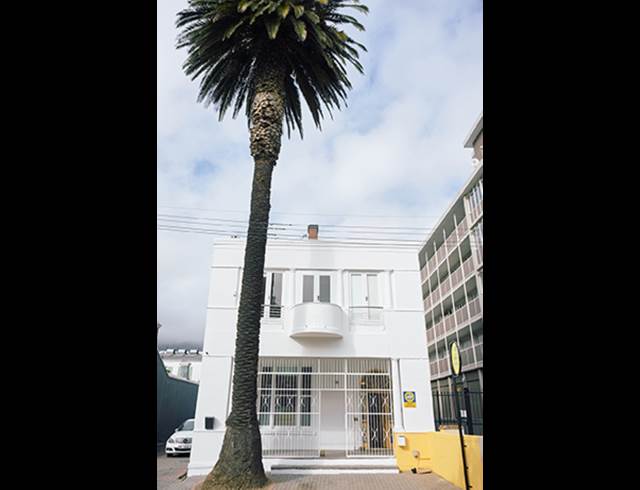 333M² BUILDING TO LET IN GARDENS