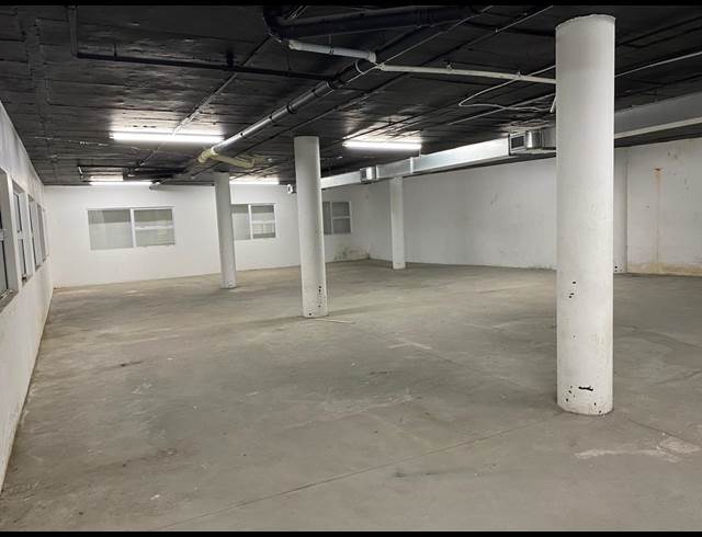 250M² STORAGE UNIT TO LET IN HOUT BAY CENTRAL
