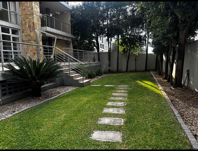 3 BEDROOM APARTMENT TO LET IN MORNINGSIDE
