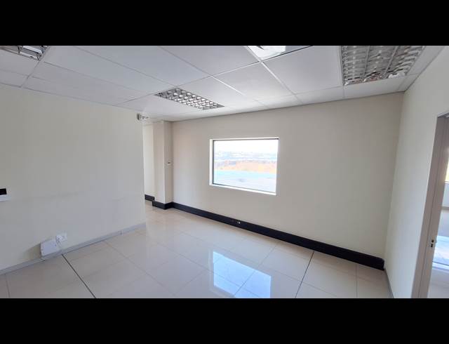 1,066M² WAREHOUSE TO LET IN NORTH RIDING