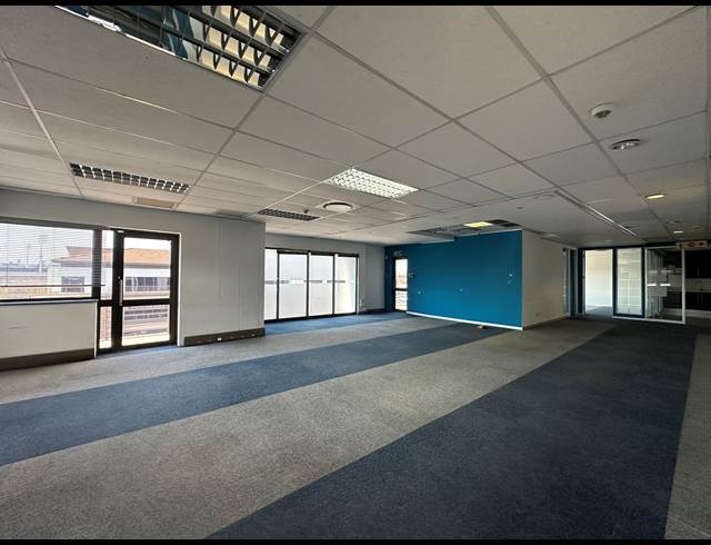 703M² OFFICE TO LET IN CENTURION CENTRAL