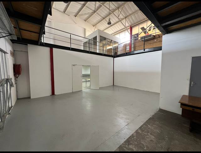 400M² WAREHOUSE TO LET IN RANDJESPARK
