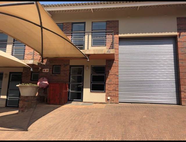 142M² WAREHOUSE RENTED IN BARBEQUE DOWNS