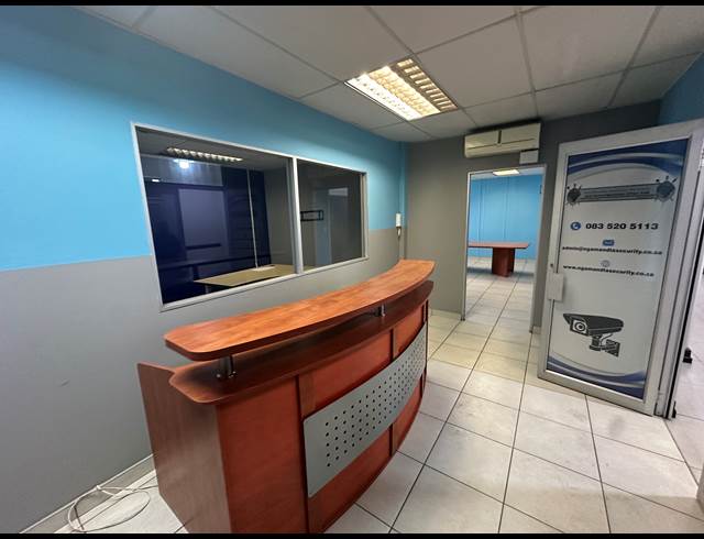 132M² OFFICE TO LET IN JANSENPARK