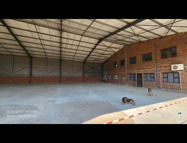 1,070M² WAREHOUSE TO LET IN WILLOWTON INDUSTRIAL