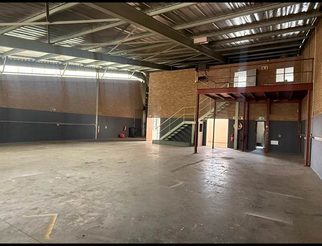391M² WAREHOUSE TO LET IN HALFWAY HOUSE