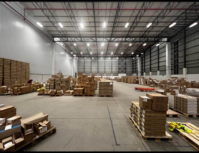 3,173M² WAREHOUSE TO LET IN AIRPORT INDUSTRIA