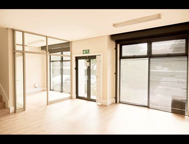 263M² OFFICE TO LET IN WESTLAKE