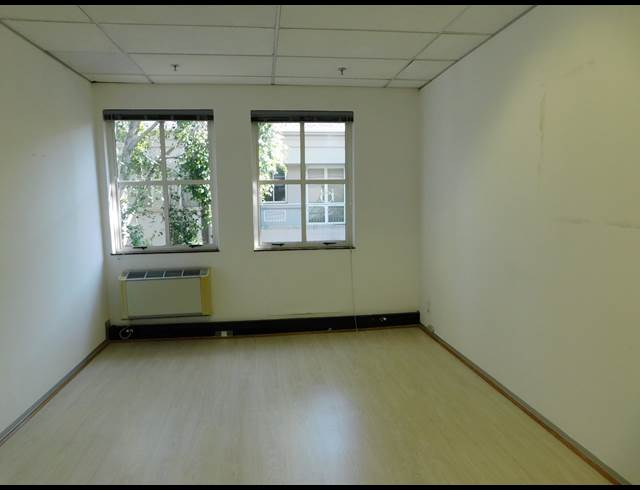 107M² OFFICE TO LET IN ILLOVO