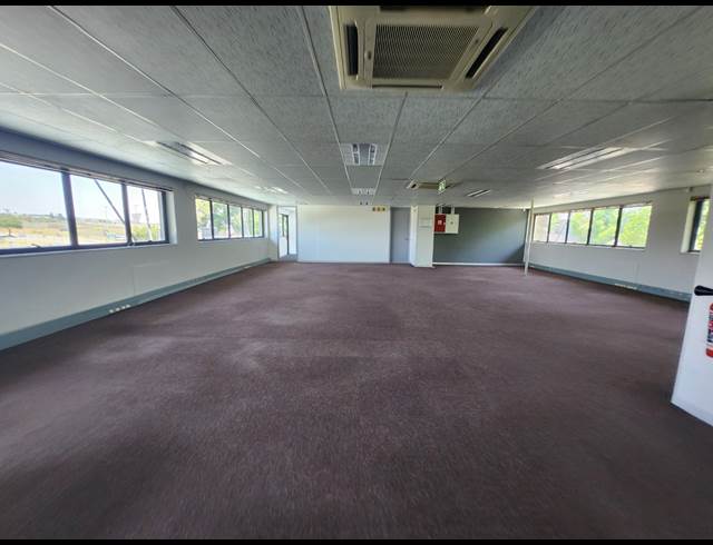 313M² OFFICE TO LET IN RANDJESPARK