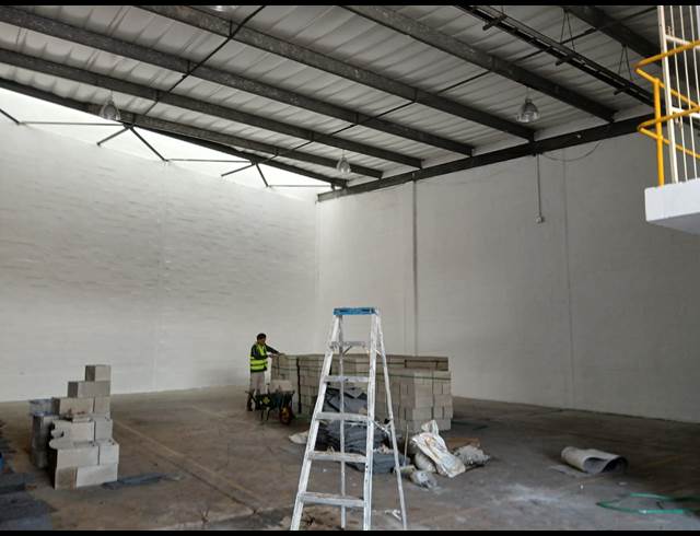 296M² WAREHOUSE TO LET IN RED HILL