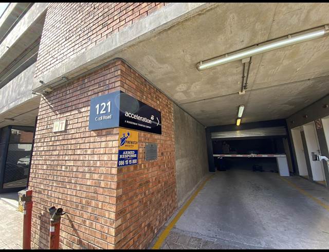 45M² RETAIL TO LET IN SALT RIVER