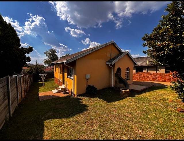 3 BEDROOM PROPERTY TO RENT IN ZAKARIYYA PARK