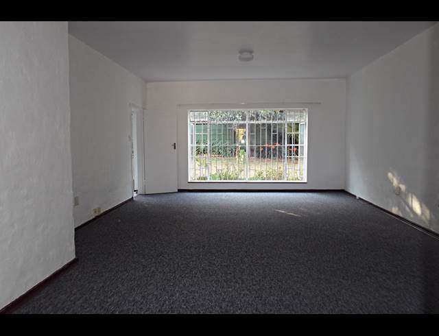 2 bed property to rent in NORTHCLIFF