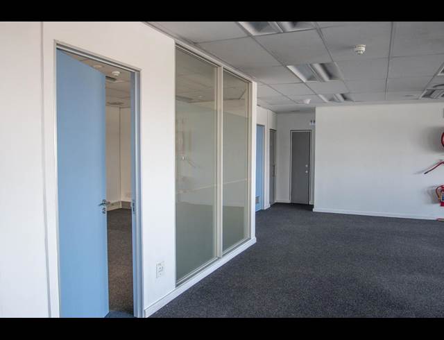 4,472M² WAREHOUSE TO LET IN RANDJESPARK