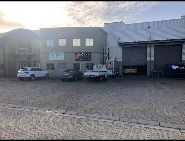 1,532M² WAREHOUSE TO LET IN NDABENI