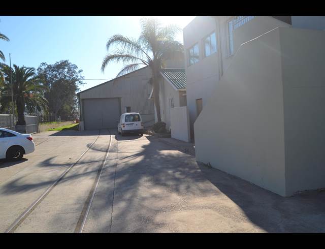 3,360M² WAREHOUSE TO LET IN MALMESBURY INDUSTRIA