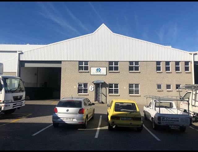 748M² WAREHOUSE RENTED IN EPPING INDUSTRIAL