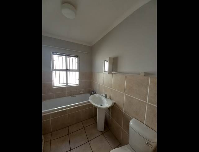 3 bed property to rent in LANGERUG