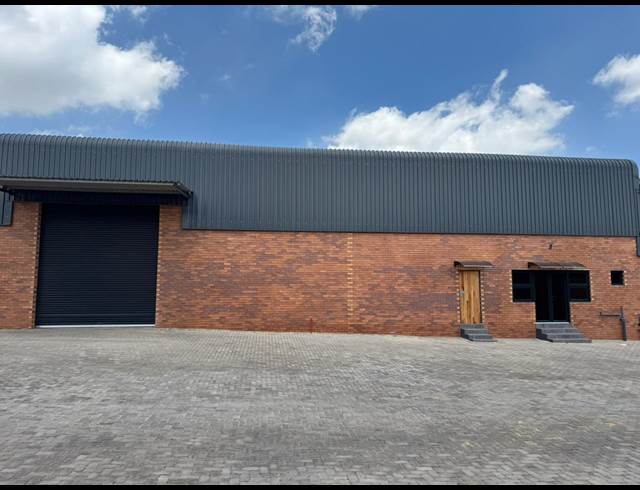 1,162M² WAREHOUSE TO LET IN ORMONDE
