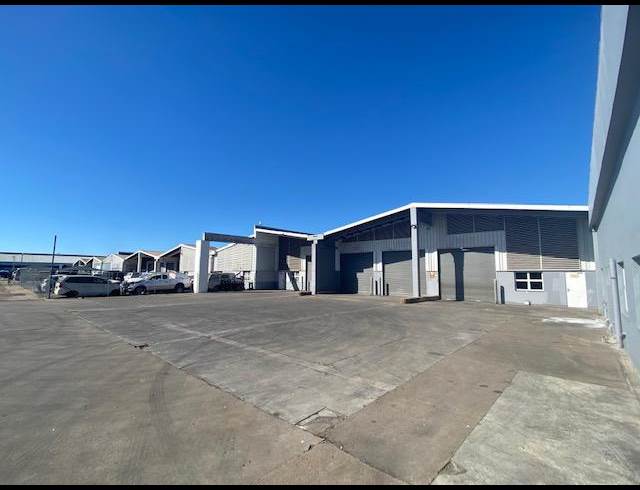 2,020M² WAREHOUSE TO LET IN NEW GERMANY