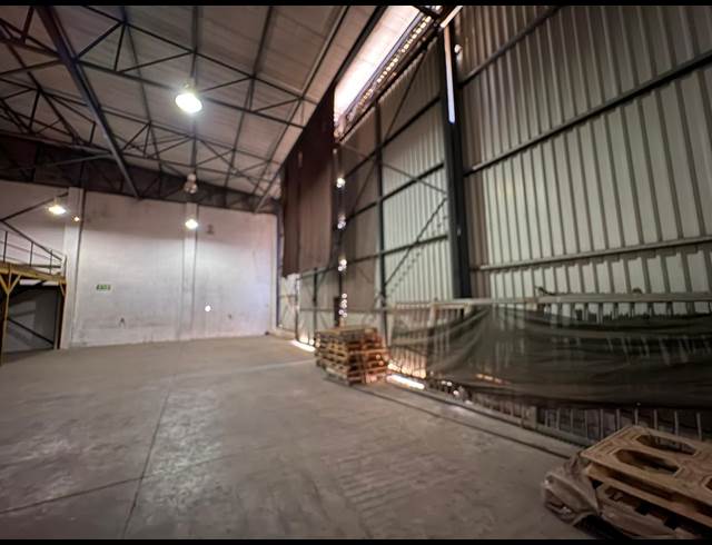 660M² WAREHOUSE TO LET IN BROADLANDS