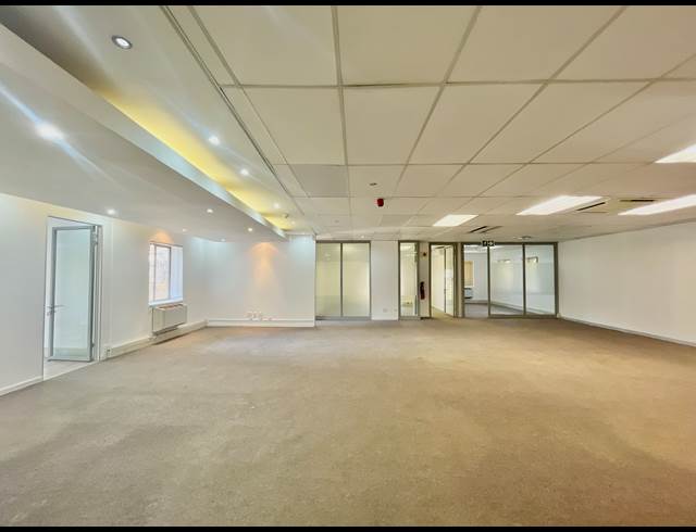 529M² OFFICE TO LET IN BRYANSTON