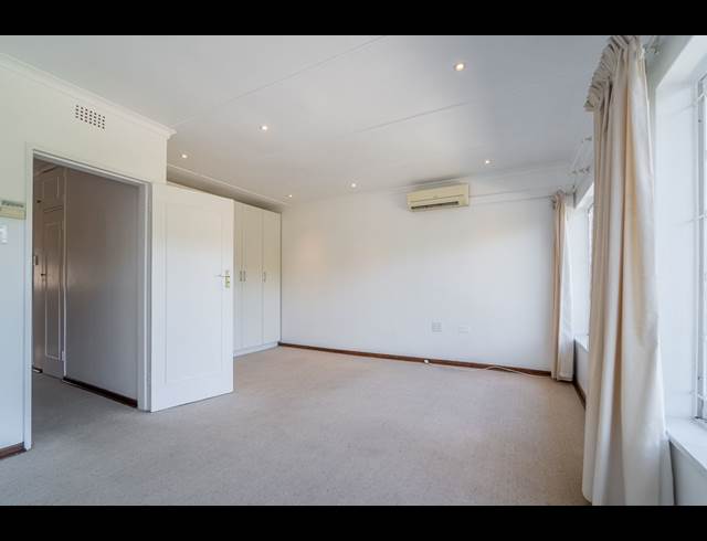 2 BEDROOM PROPERTY TO RENT IN HILLCREST CENTRAL