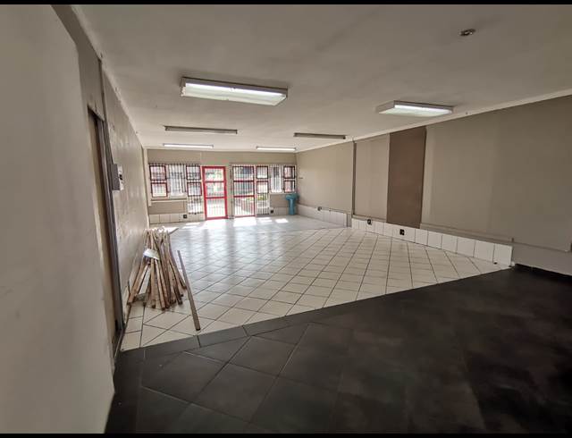 71M² OFFICE TO LET IN VALHALLA