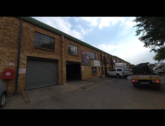 430M² WAREHOUSE TO LET IN HENNOPSPARK