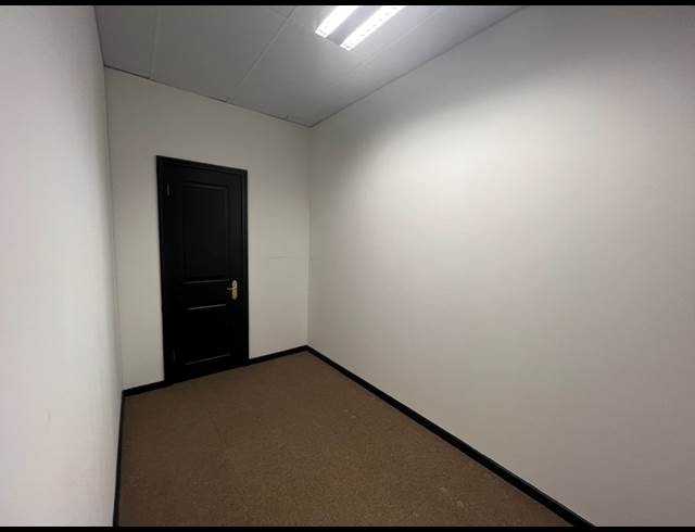 210M² OFFICE TO LET IN ROSEBANK