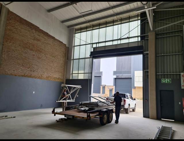 558M² WAREHOUSE TO LET IN SAMRAND BUSINESS PARK