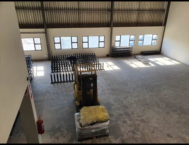 470M² WAREHOUSE TO LET IN WESTMEAD