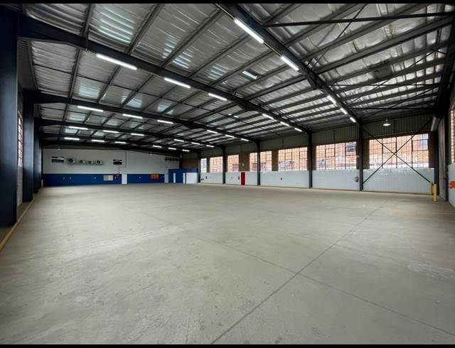 1,250M² WAREHOUSE TO LET IN CHLOORKOP