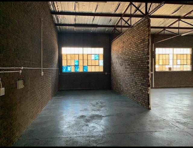 204M² WORKSHOP TO LET IN ROCKY DRIFT