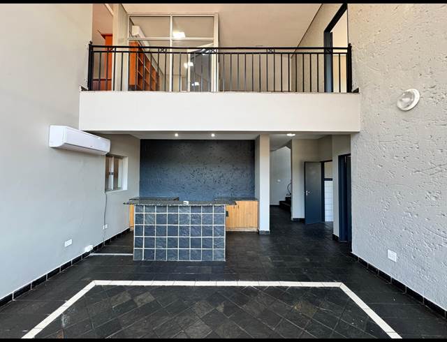 6,666M² WAREHOUSE TO LET IN GLEN ANIL