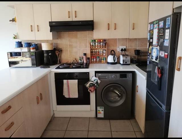 2 bed property to rent in SUNNYDALE