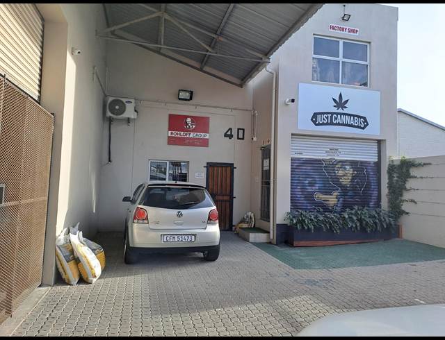 469M² WAREHOUSE RENTED IN GANTS PLAZA