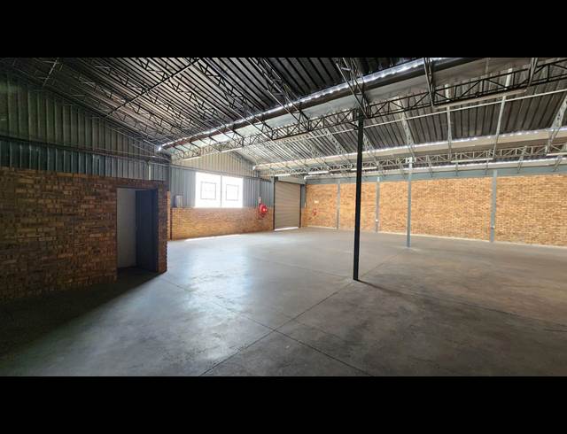 517M² WAREHOUSE TO LET IN ROSSLYN